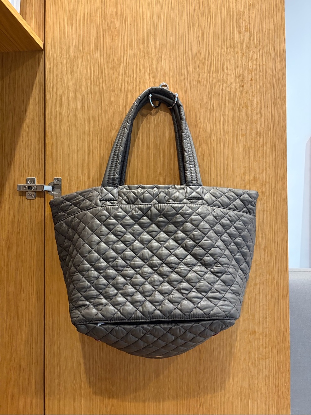NWOT MZ WALLACE Medium Quilted Tote in Magnet color - Picture 6 of 8